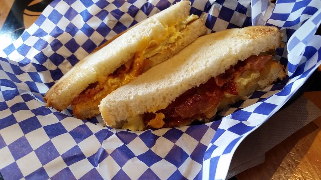 Blue Box Cafe | cafe | 176 E Chicago St, Elgin, IL 60120, USA | 8476972583 OR +1 847-697-2583