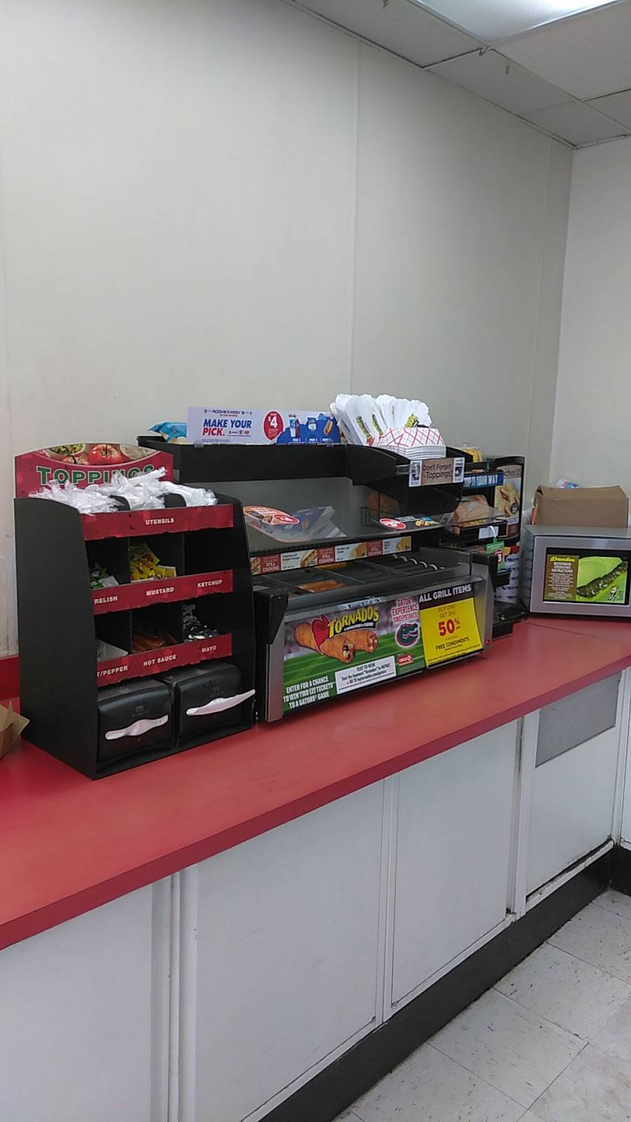 Circle K | meal takeaway | 1701 Gulf to Bay Blvd, Clearwater, FL 33755, USA | 7274433869 OR +1 727-443-3869