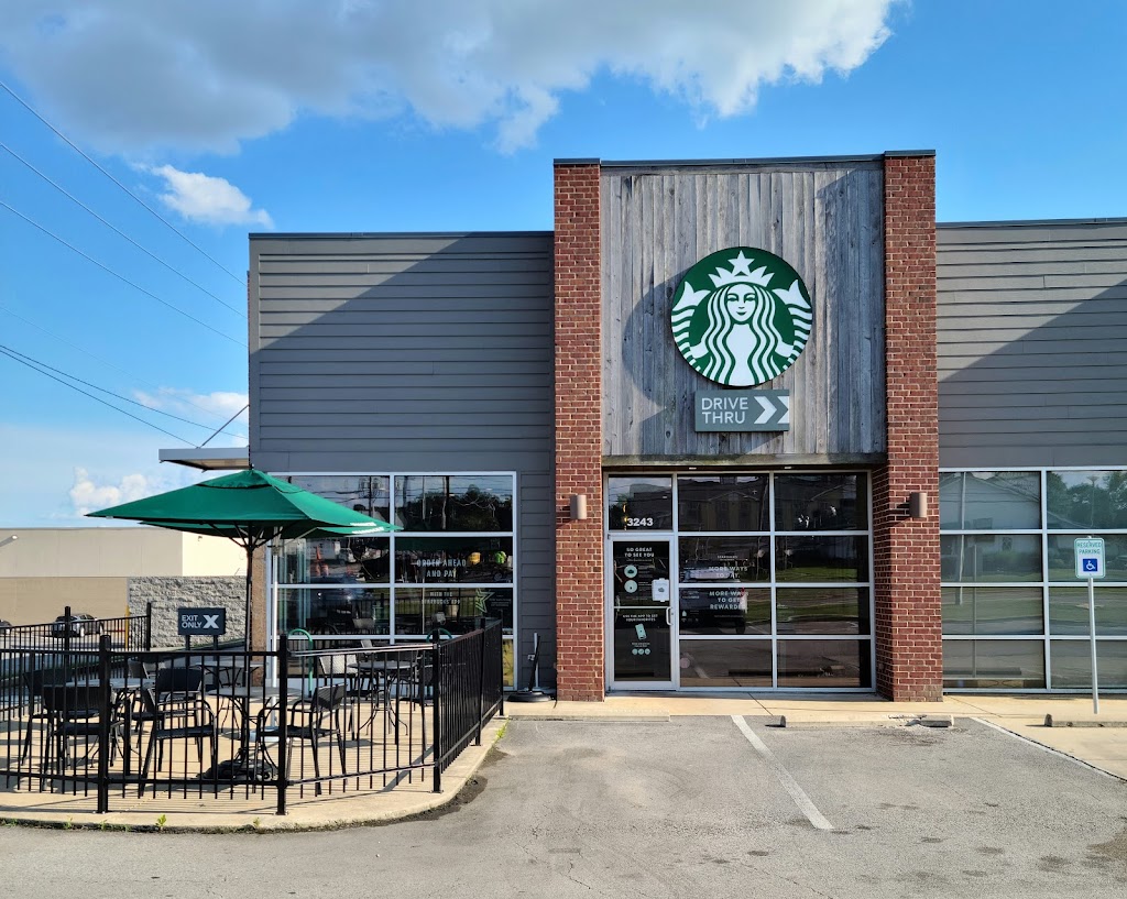 Starbucks | cafe | Race and Rand, 3243 E Race Ave E, Searcy, AR 72143, USA | 5013220591 OR +1 501-322-0591