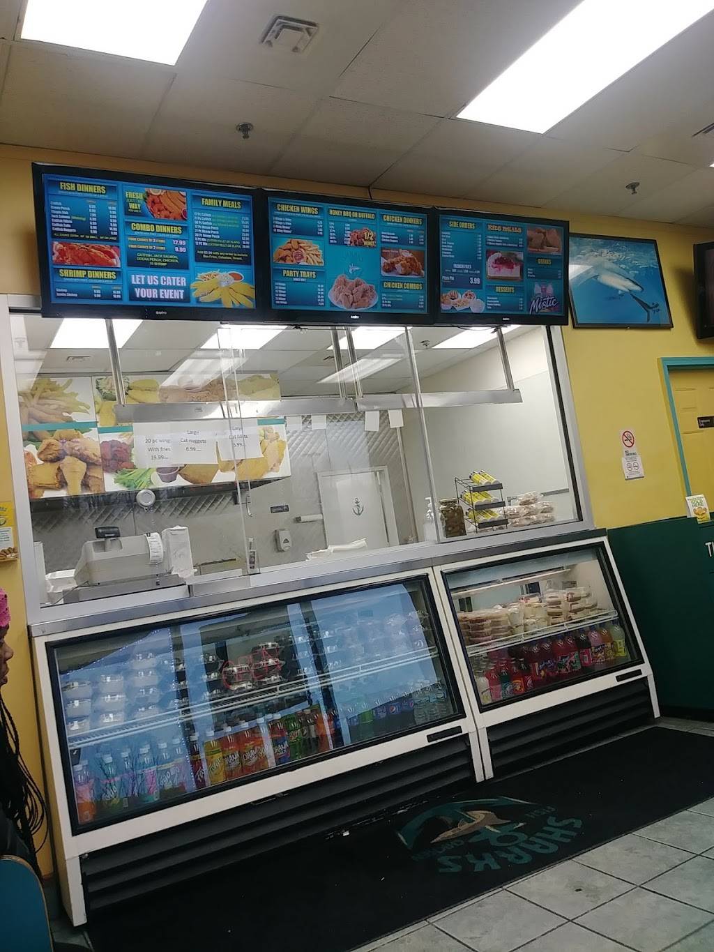 Sharks | restaurant | 2027 E 95th St, Chicago, IL 60617, USA | 7733746650 OR +1 773-374-6650