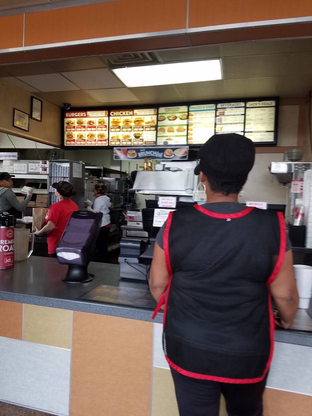 Jack in the Box | restaurant | 901 N Hampton Rd, DeSoto, TX 75115, USA | 9722234444 OR +1 972-223-4444