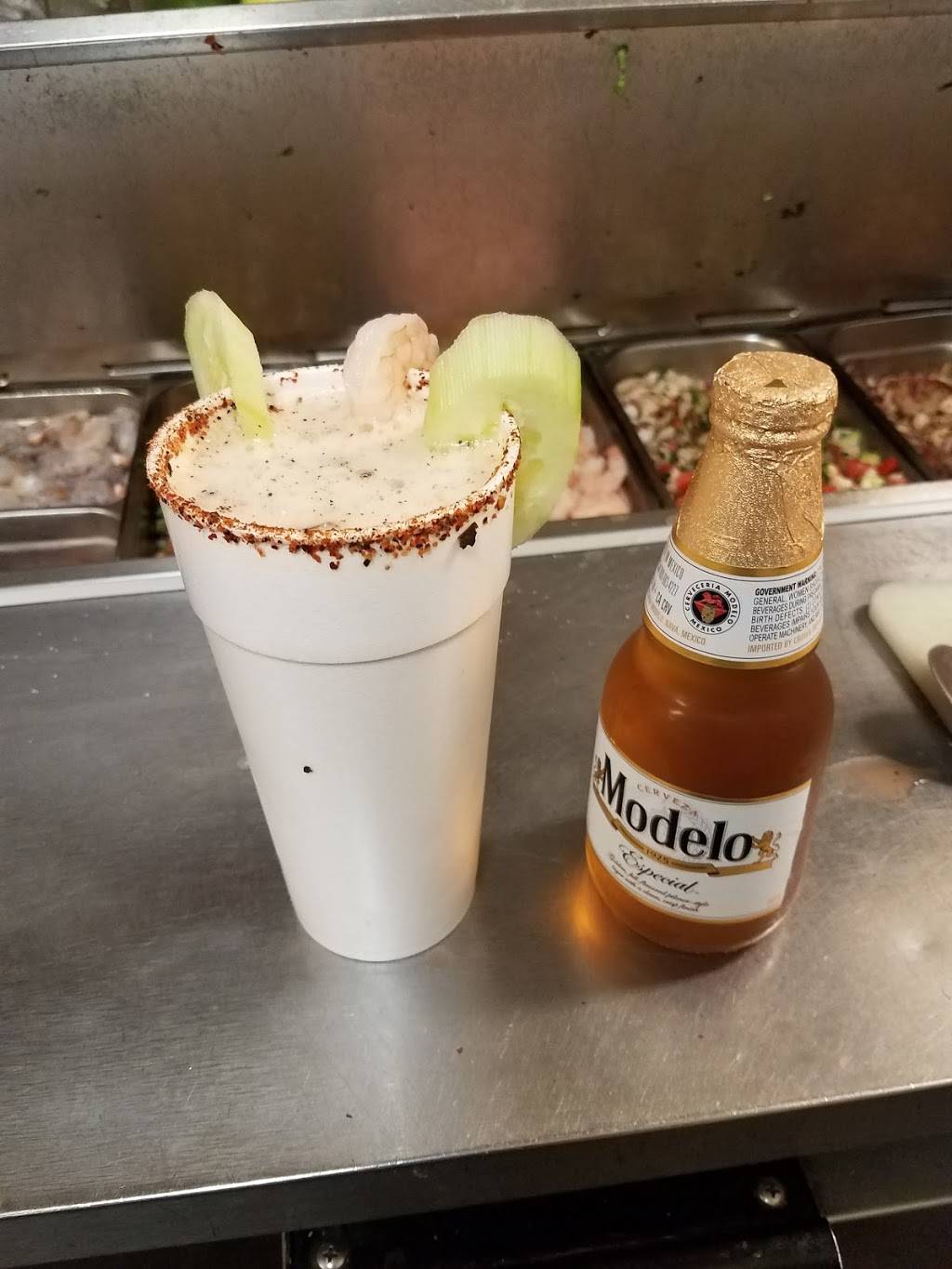 El Gallo Giro Tacos Y Mariscos | restaurant | 4800 Franklin Blvd, Sacramento, CA 95820, USA | 9168224142 OR +1 916-822-4142