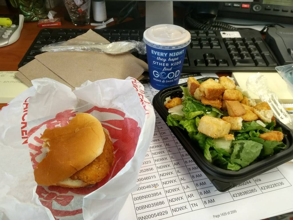 Wendys | restaurant | 275 Mid Rivers Mall Dr, St Peters, MO 63376, USA | 6362793071 OR +1 636-279-3071