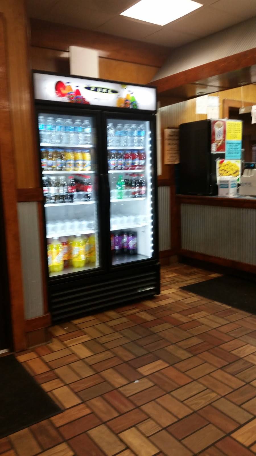 JJs Fish & Chicken | restaurant | 1964 S 3rd St, Memphis, TN 38109, USA | 9017468715 OR +1 901-746-8715