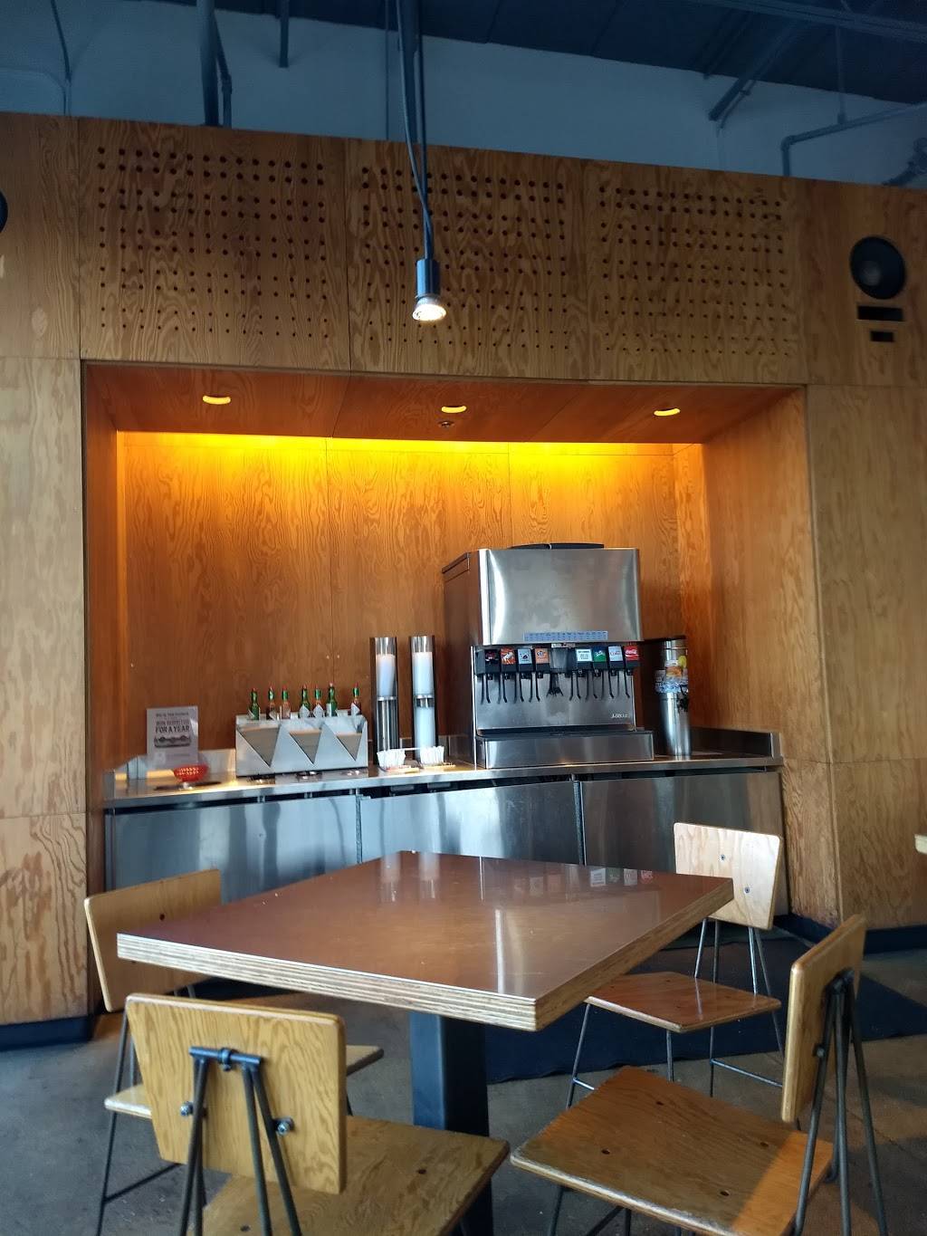 Chipotle Mexican Grill | restaurant | 7150 McCormick Blvd, Lincolnwood, IL 60712, USA | 8473240826 OR +1 847-324-0826