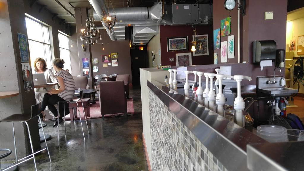 Purple Onion Café & Catering | cafe | 1301 University Ave SE #1, Minneapolis, MN 55414, USA | 6123152629 OR +1 612-315-2629