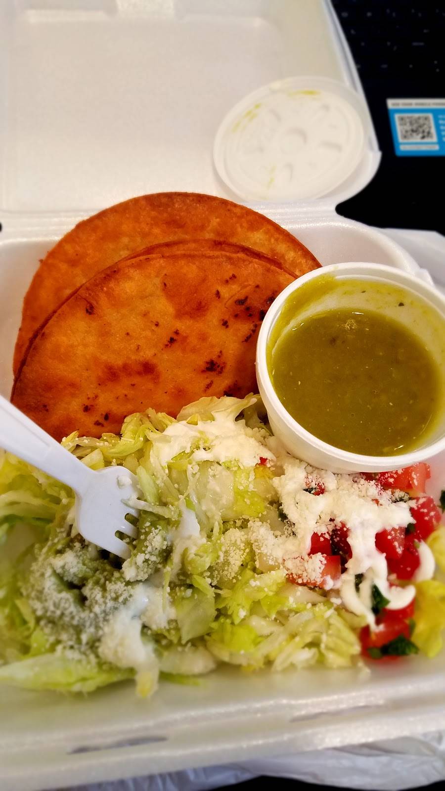 Deliciosas Pupusas inside car wash | restaurant | 5509 Alhambra Ave, Los Angeles, CA 90032, USA | 3233473300 OR +1 323-347-3300