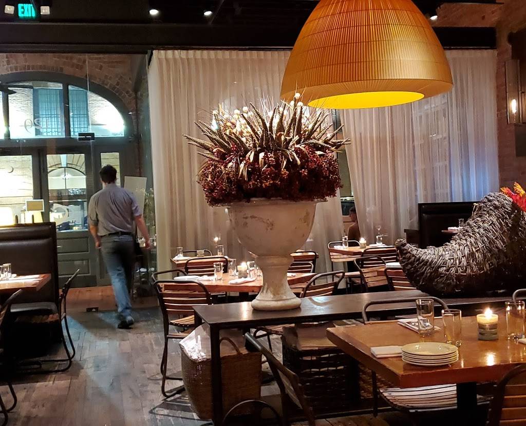 Central | restaurant | 129 Coosa St, Montgomery, AL 36104, USA | 3345171155 OR +1 334-517-1155