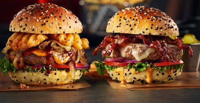 Shoeless Joe’s Sports Grill | restaurant | 820 Kingston Rd, Pickering, ON L1V 1A9, Canada | 9054200002 OR +1 905-420-0002