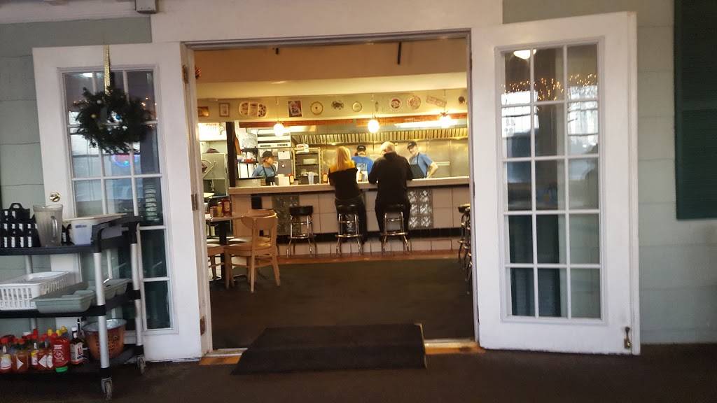 Doc Taylors Restaurant | restaurant | 207 23rd St, Virginia Beach, VA 23451, USA | 7574251960 OR +1 757-425-1960