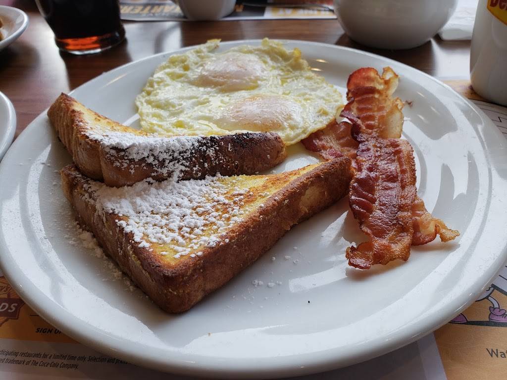 Dennys | restaurant | 975 E Dundee Rd, Palatine, IL 60074, USA | 8479910370 OR +1 847-991-0370