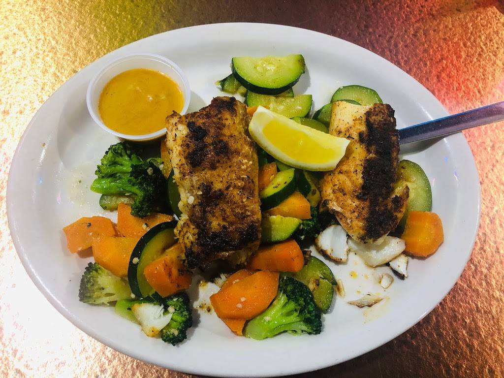 Fish and Tails Oyster Bar | restaurant | 807 S Central Expy, Richardson, TX 75080, USA | 9727739122 OR +1 972-773-9122