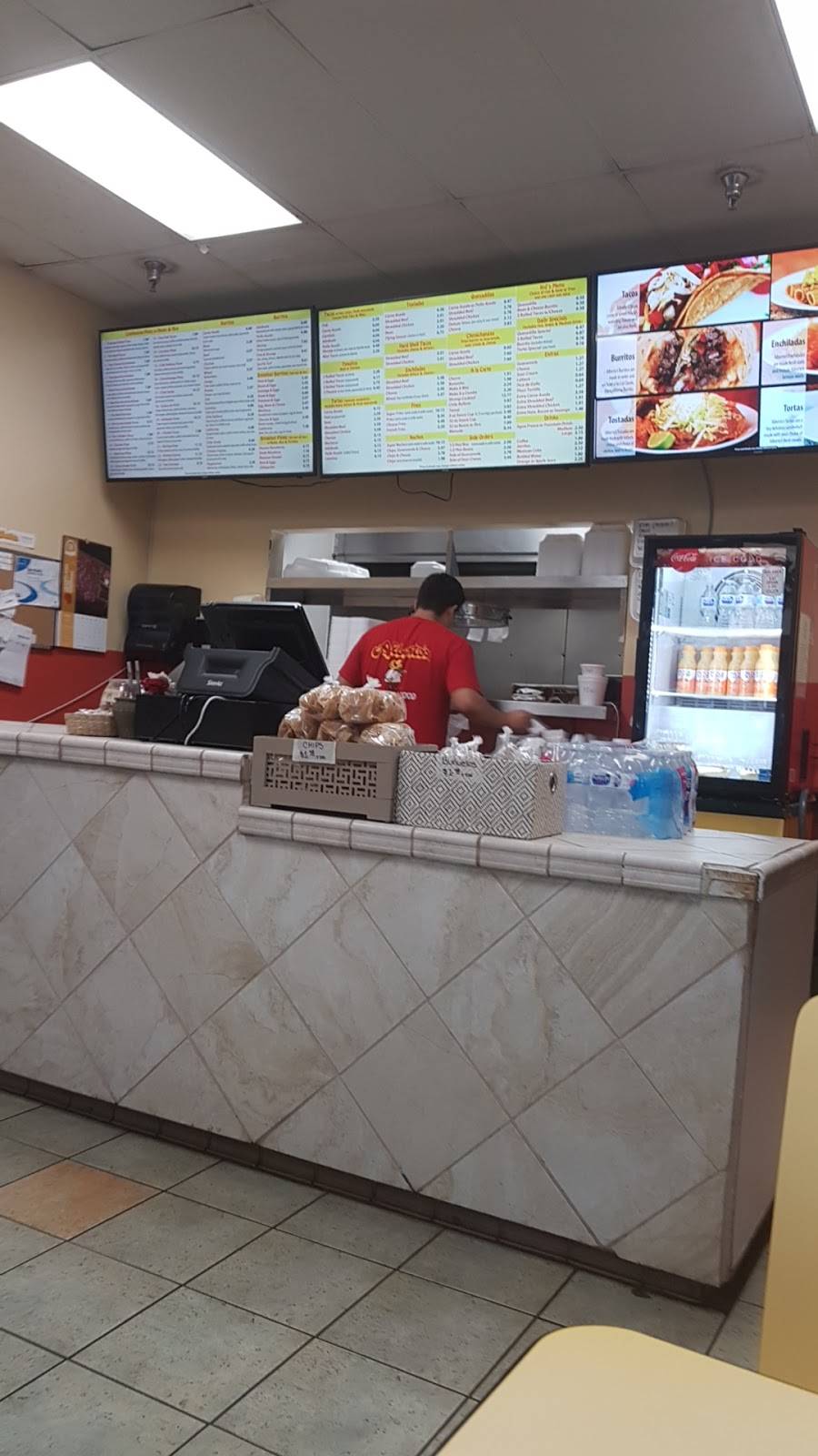 Albertos Mexican Food | restaurant | 31940 Temecula Pkwy, Temecula, CA 92592, USA | 9519724472 OR +1 951-972-4472