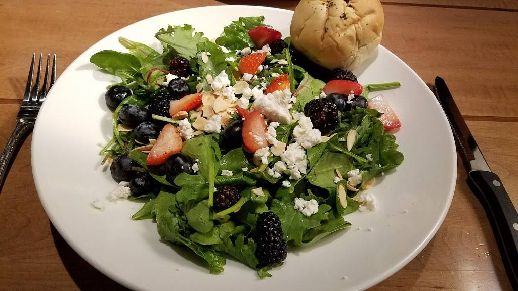 Houlihans | restaurant | 9365 Rain Lily Trail, Fort Worth, TX 76177, USA | 8177502190 OR +1 817-750-2190