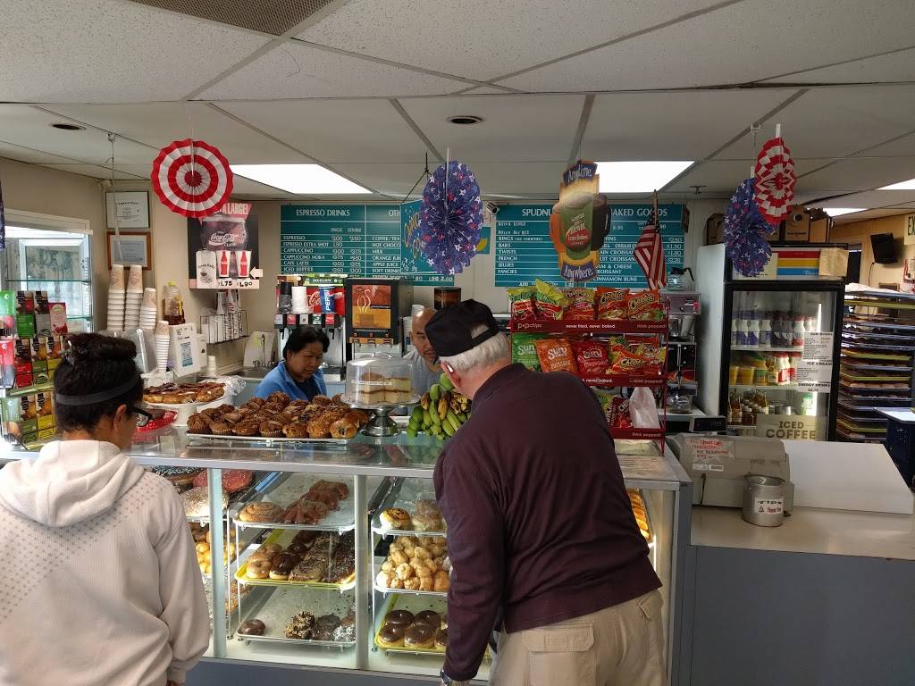 Spudnuts Donuts | bakery | 3810 W Channel Islands Blvd #b, Oxnard, CA 93035, USA | 8059847664 OR +1 805-984-7664