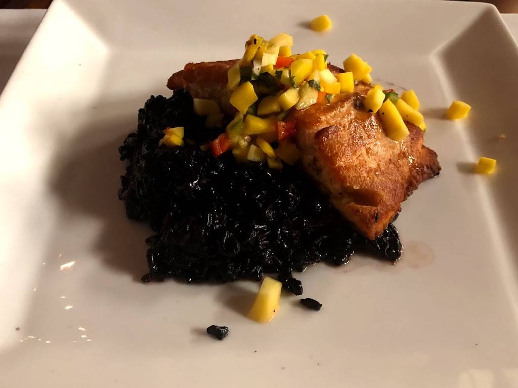 Back Burner Restaurant & Tavern | restaurant | 9586, 425 Hockessin Corner, Hockessin, DE 19707, USA | 3022392314 OR +1 302-239-2314