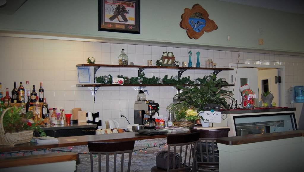 Muddy Waters Restaurant | restaurant | 6557 Road 38, Verona, ON K0H 2W0, Canada | 6133745444 OR +1 613-374-5444