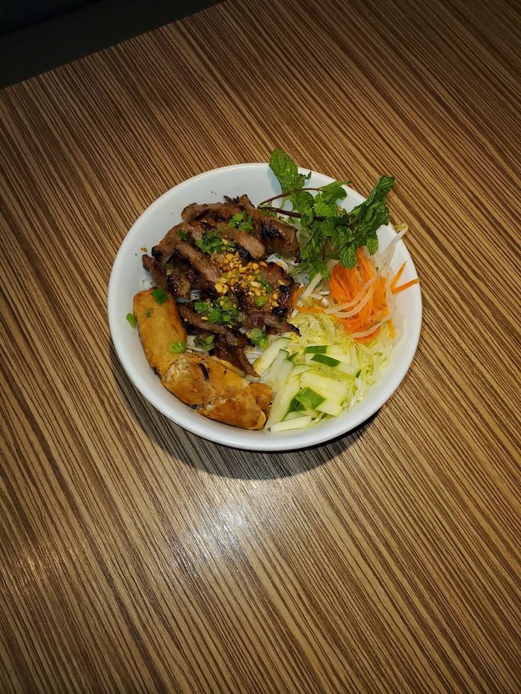 Pho Delray | restaurant | 6592 W Atlantic Ave, Delray Beach, FL 33446, USA | 5612702951 OR +1 561-270-2951