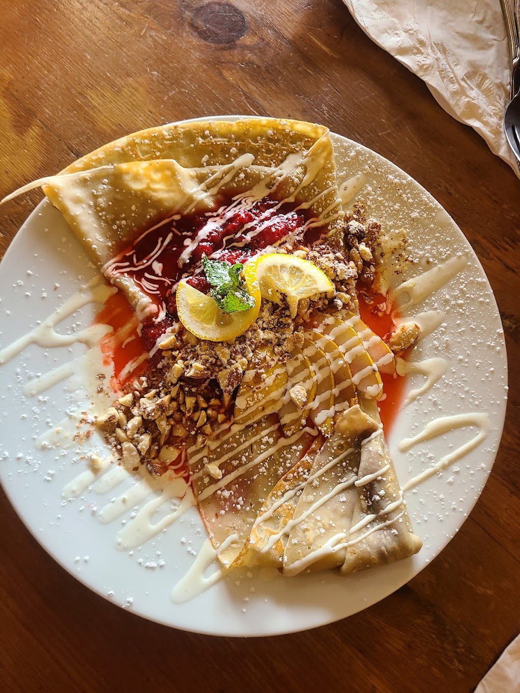 Renatas Creperie | restaurant | 1030 G St, Arcata, CA 95521, USA | 7078258783 OR +1 707-825-8783