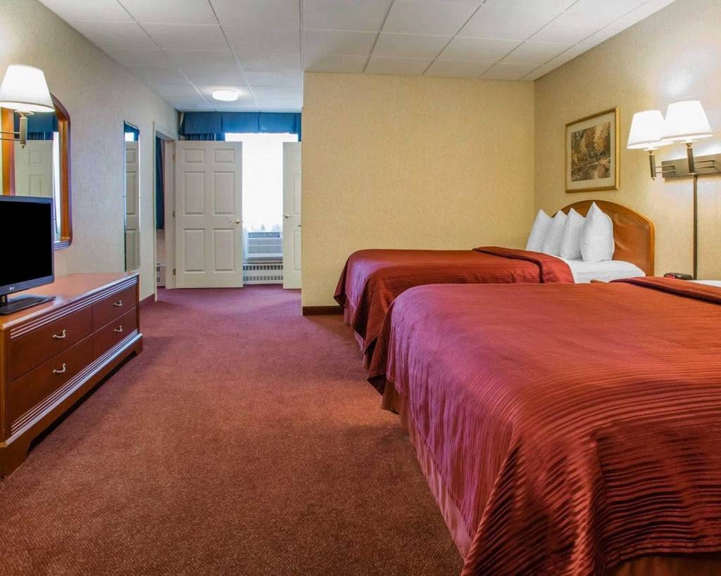 Quality Inn & Suites Downtown | restaurant | 321 S Washington St, Green Bay, WI 54301, USA | 9203281074 OR +1 920-328-1074