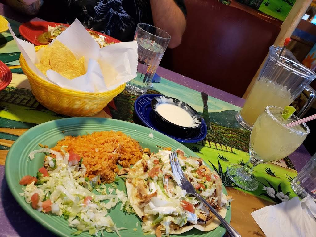 El Burrito Loco | restaurant | 4174 Alpine Ave NW B, Comstock Park, MI 49321, USA | 6167854102 OR +1 616-785-4102