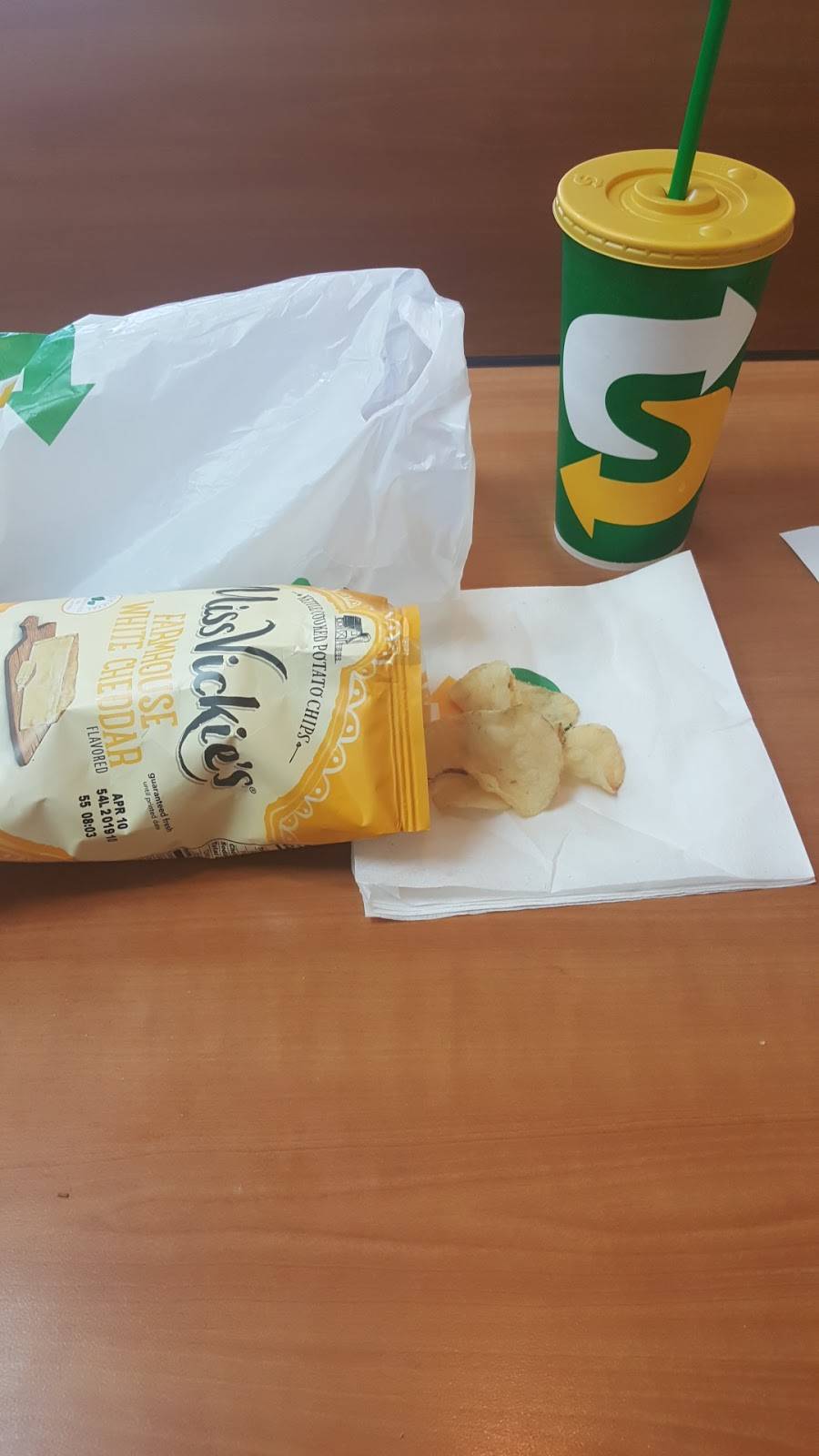 Subway Restaurants | restaurant | 47790 Grand River Ave, Novi, MI 48374, USA | 2483475910 OR +1 248-347-5910