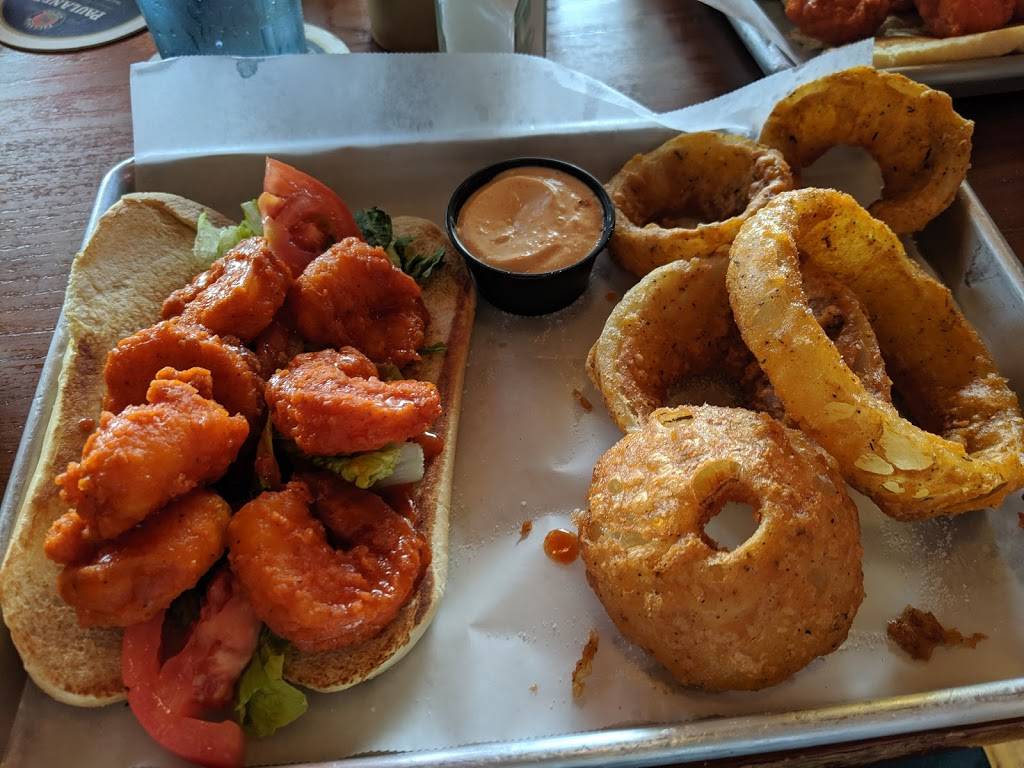 Shooters Bar & BBQ | restaurant | 113 E 1st St, OFallon, IL 62269, USA | 6186222227 OR +1 618-622-2227