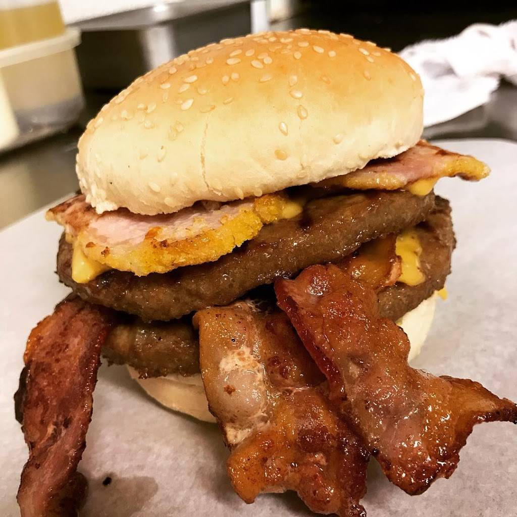 JJs Steak & Burgers | restaurant | 8 Elgin St E, Cobourg, ON K9A 0C5, Canada | 9053726747 OR +1 905-372-6747