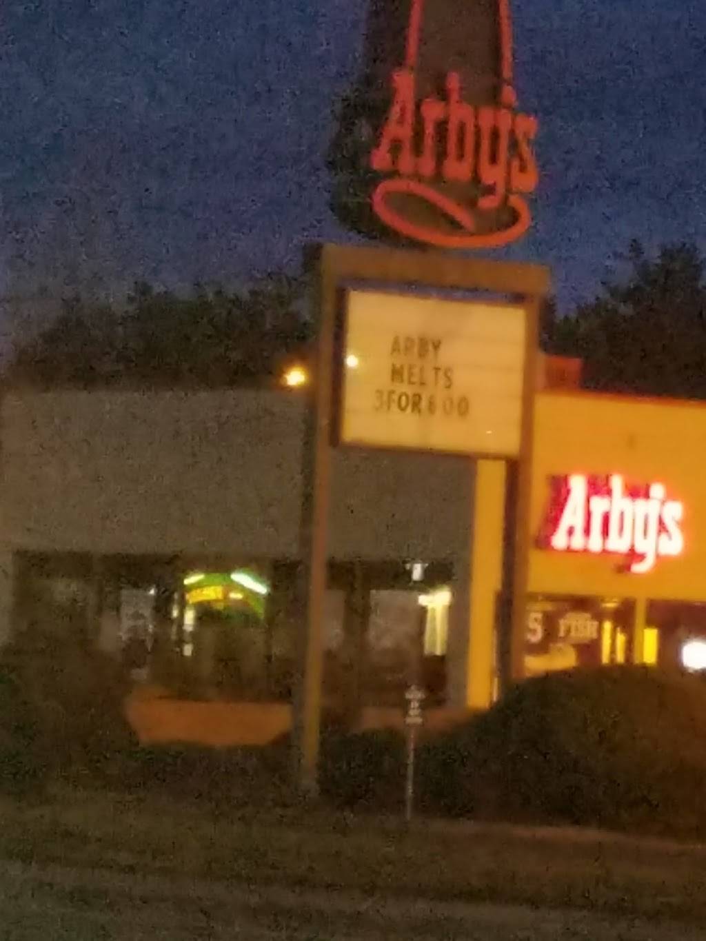 Subway | meal takeaway | 4270 Main St, Springfield, OR 97478, USA | 5417363941 OR +1 541-736-3941