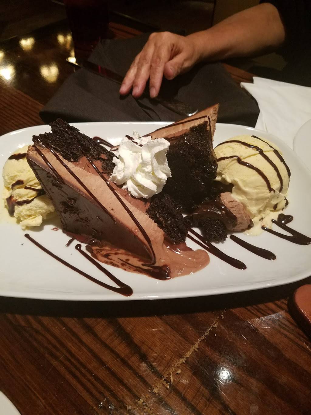 LongHorn Steakhouse | meal takeaway | 5706 W Loop 1604 N, San Antonio, TX 78251, USA | 2106883789 OR +1 210-688-3789