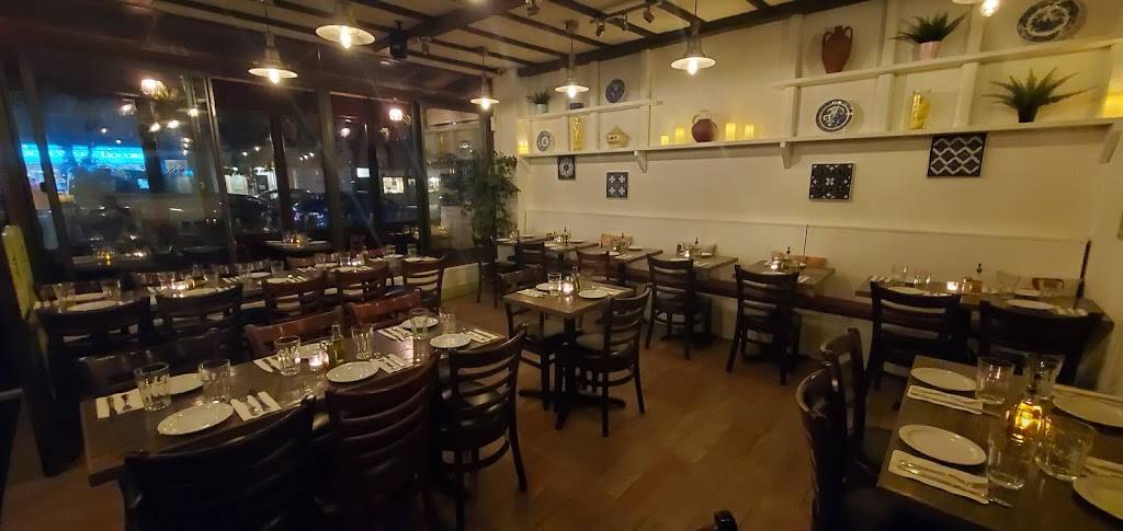 Ela Taverna Astoria | restaurant | 26-19 23rd Ave, Astoria, NY 11105, USA | 7182556236 OR +1 718-255-6236
