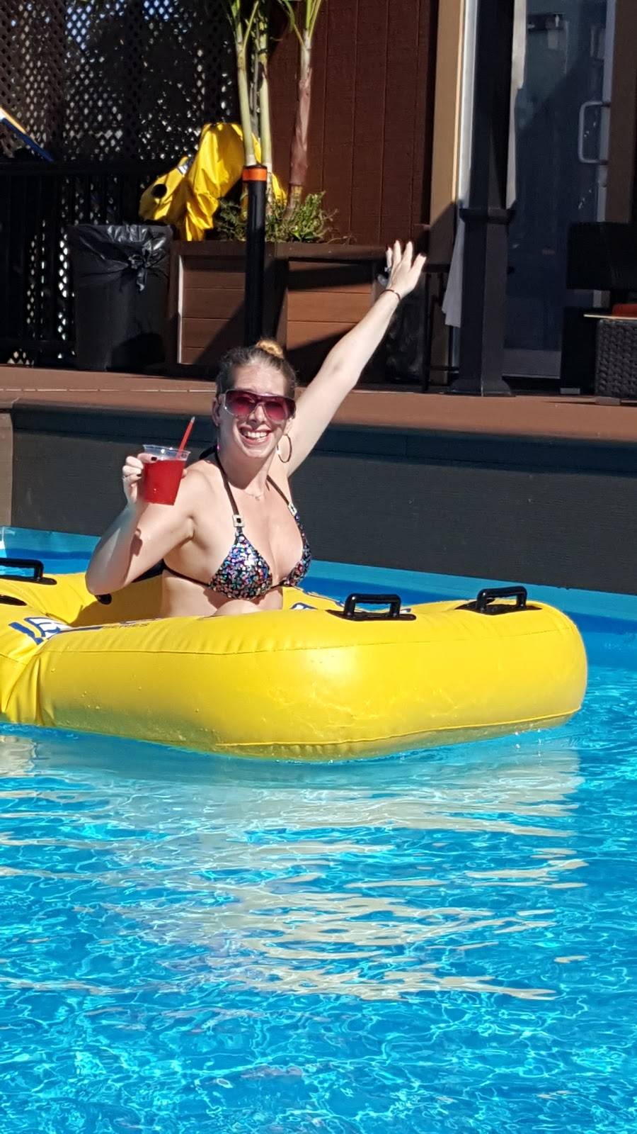 Tiki Island | restaurant | 225 Ellis St, Staten Island, NY 10307, USA | 7189481903 OR +1 718-948-1903