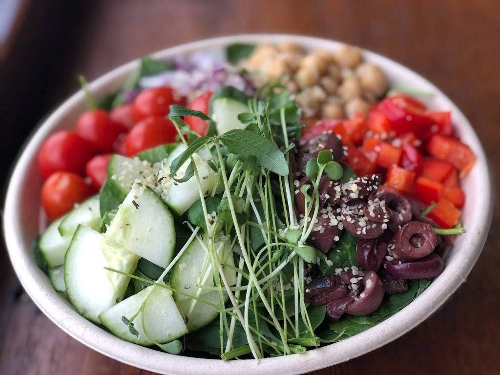 RawBlendz Juice & Salad | restaurant | 215 Lakeshore Rd E, Mississauga, ON L5G 1G5, Canada | 9058232780 OR +1 905-823-2780