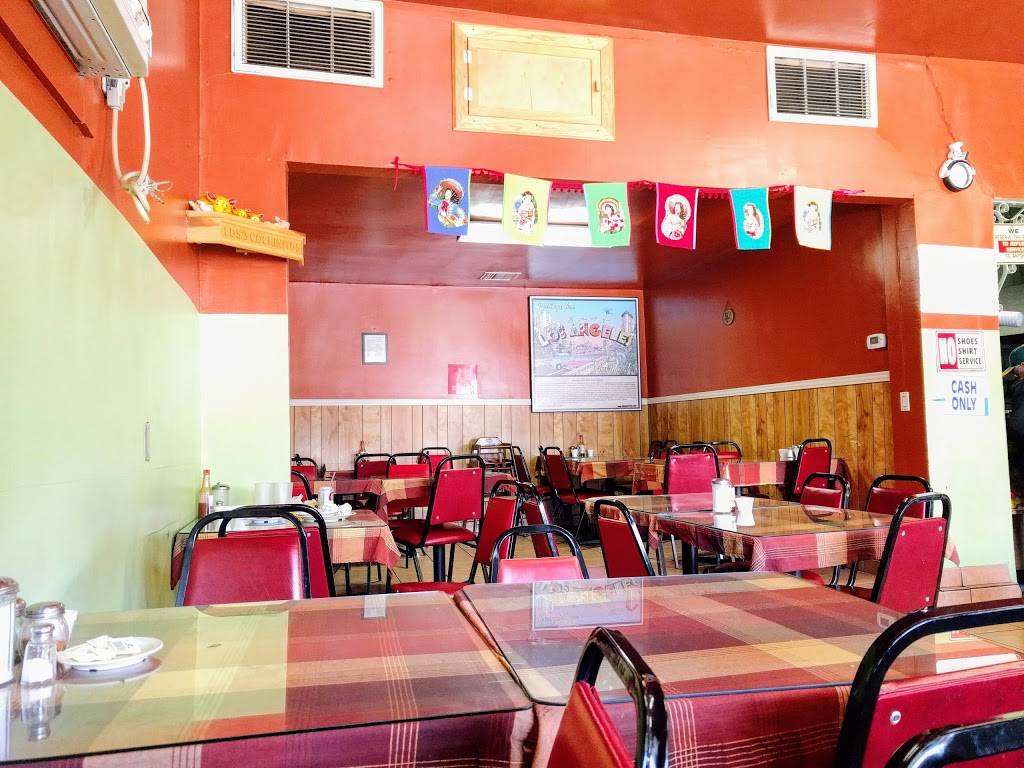 Los Tres Cochinitos Restaurant | restaurant | 3111 N Main St, Los Angeles, CA 90031, USA | 3232212740 OR +1 323-221-2740