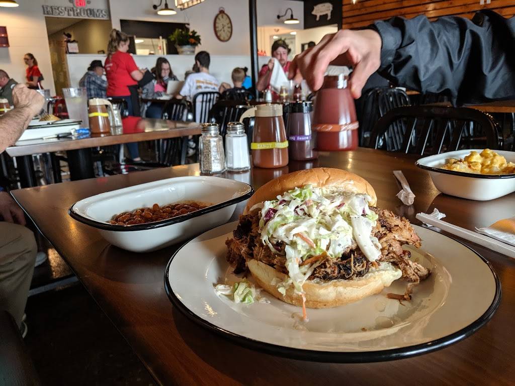 Porkbelly BBQ | restaurant | 1616 E Wooster St, Bowling Green, OH 43402, USA | 4198194465 OR +1 419-819-4465