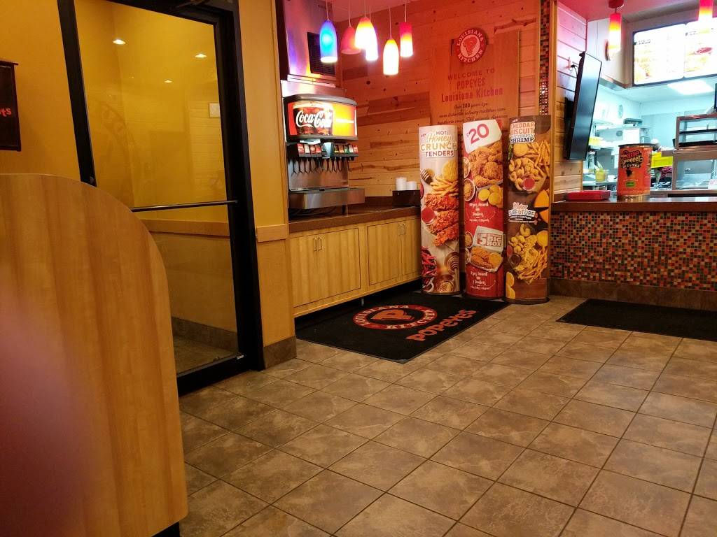 Popeyes Louisiana Kitchen | restaurant | 4801 Clinton Hwy, Knoxville, TN 37912, USA | 8652008176 OR +1 865-200-8176