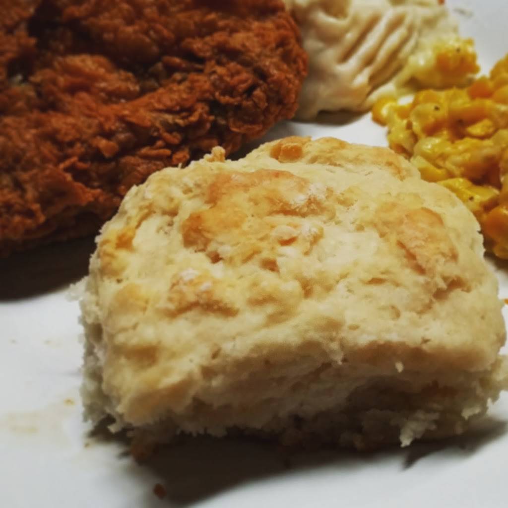 Babes Chicken Dinner House | restaurant | 104 N Oak St, Roanoke, TX 76262, USA | 8174912900 OR +1 817-491-2900