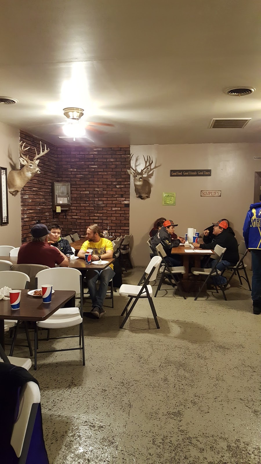 Powderhorn | restaurant | 911 1st Ave W, Lemmon, SD 57638, USA | 6053745148 OR +1 605-374-5148