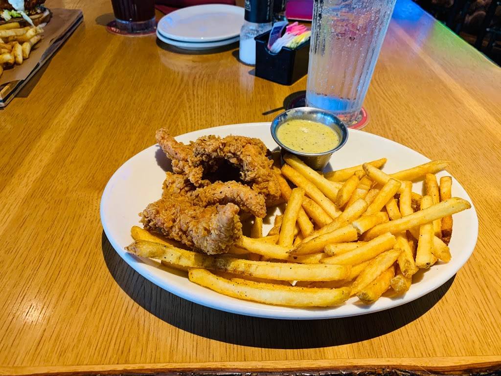 Twin Peaks Restaurant | restaurant | 2224 Palm Beach Lakes Blvd, West Palm Beach, FL 33409, USA | 5615089490 OR +1 561-508-9490