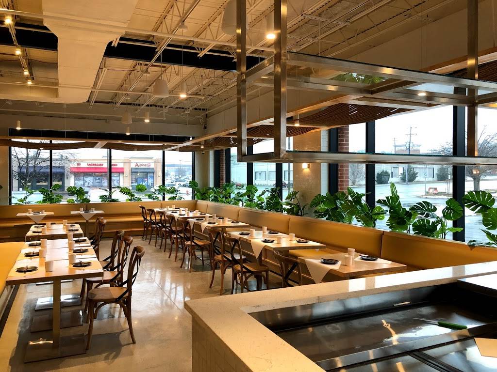 MaMa Chang | restaurant | 3251 Old Lee Hwy Ste101, Fairfax, VA 22030, USA | 7032685556 OR +1 703-268-5556