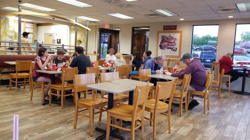 Wendys | restaurant | 23 Commercial Rd, Leominster, MA 01453, USA | 9785374258 OR +1 978-537-4258