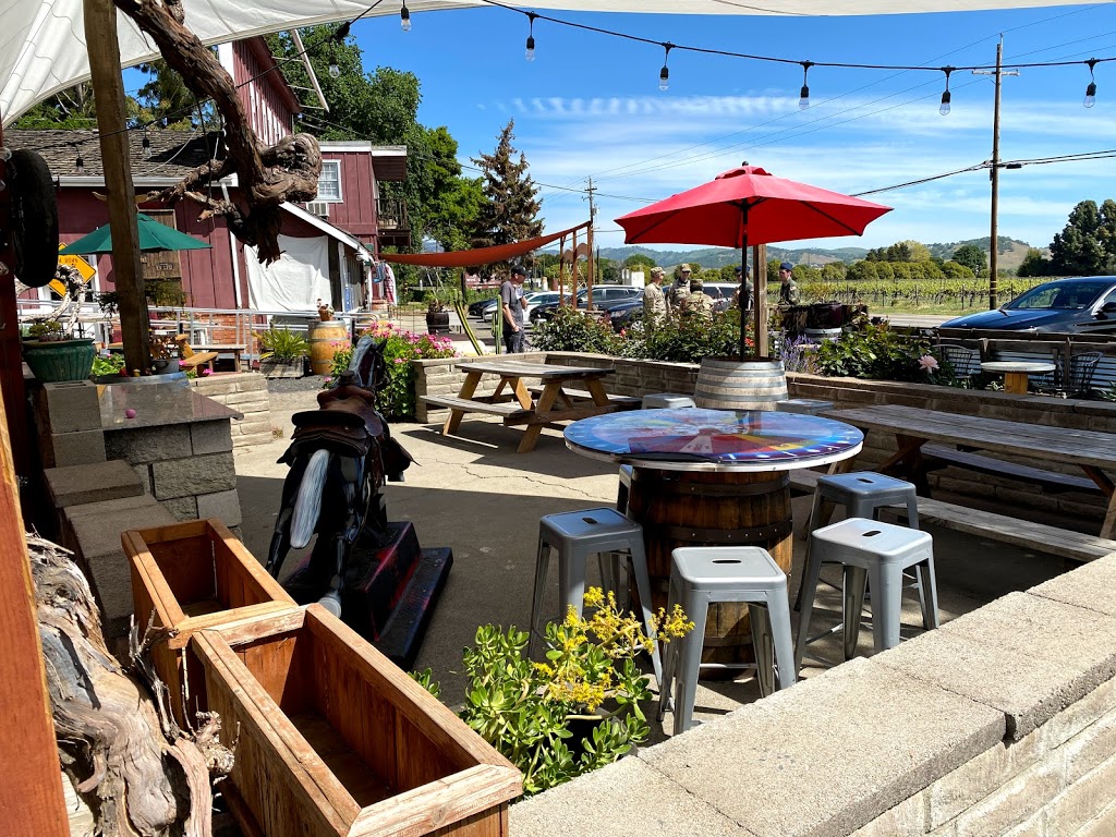 Pioneer Tap Room | restaurant | 4491 Suisun Valley Rd, Fairfield, CA 94534, USA | 7072088408 OR +1 707-208-8408