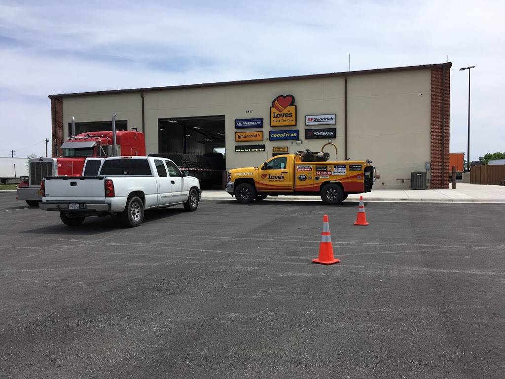 Wendys | restaurant | 6421 N Interstate 35, Denton, TX 76207, USA | 9402433181 OR +1 940-243-3181