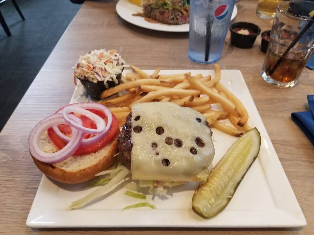 Fat Tuna Grill & Oyster House | restaurant | 1433 Richmond Rd, Williamsburg, VA 23185, USA | 7579032811 OR +1 757-903-2811