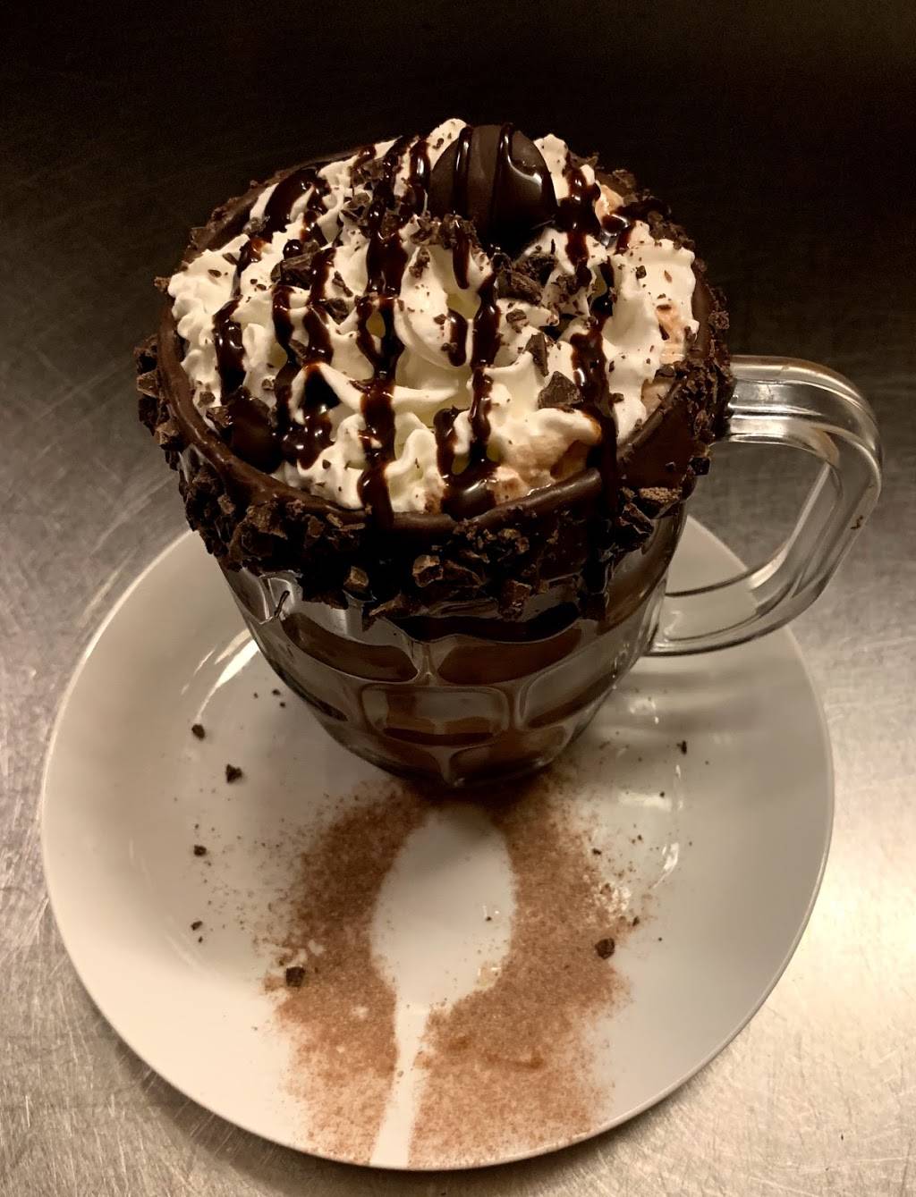 Bettys Cafe | restaurant | 1715 Pine Ave, Niagara Falls, NY 14301, USA | 7163130137 OR +1 716-313-0137