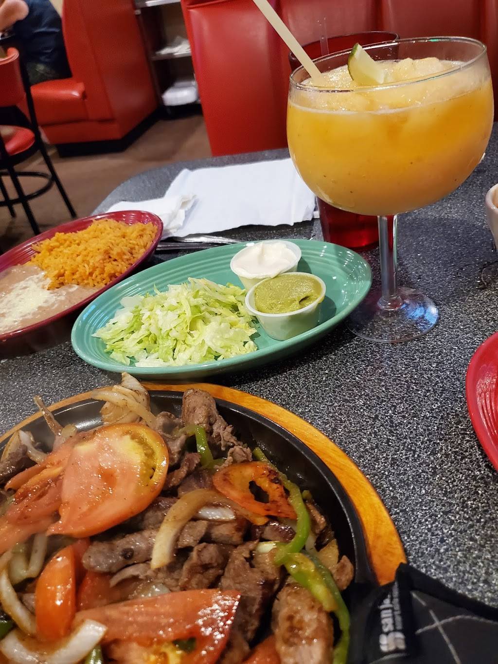 La Fiesta | restaurant | 1941 Hoover Ct #3619, Birmingham, AL 35226, USA | 2059797314 OR +1 205-979-7314