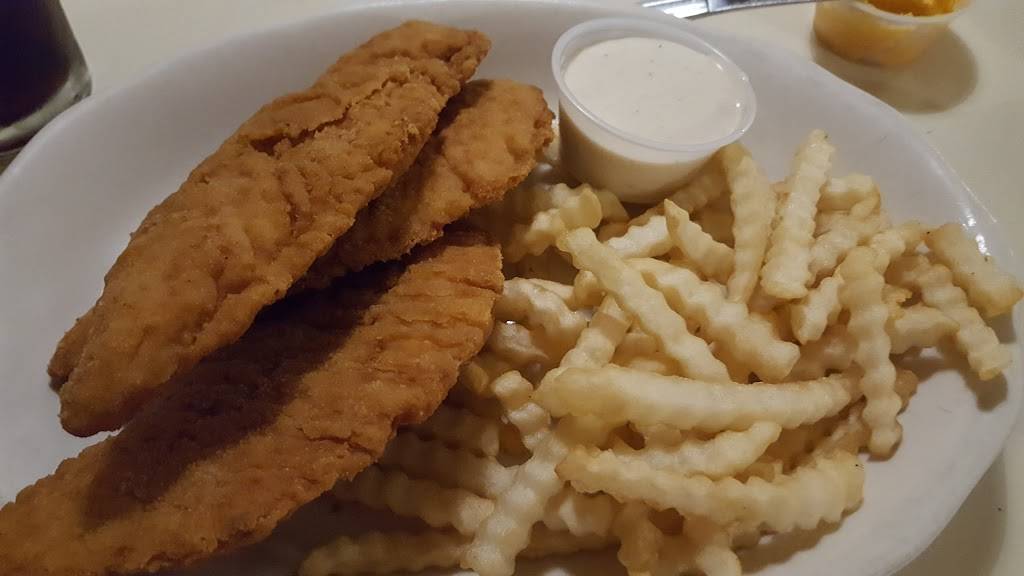 Traditions Restaurant & Pub | restaurant | 2739 Highway Ave, Highland, IN 46322, USA | 2198383100 OR +1 219-838-3100