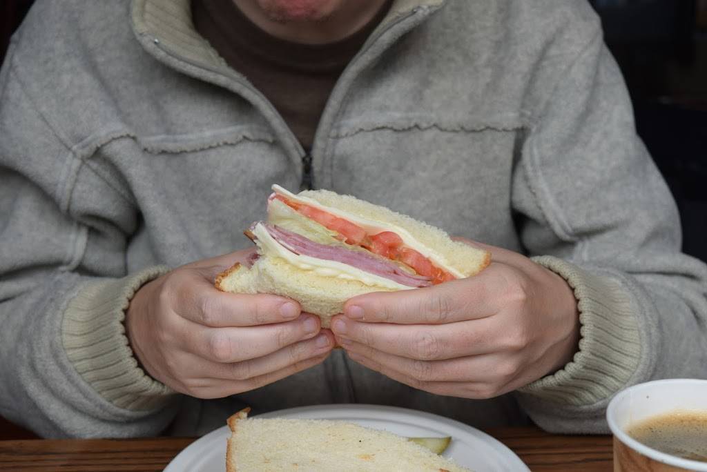 The Muffin Shop | bakery | 126 Washington St, Marblehead, MA 01945, USA | 7816318223 OR +1 781-631-8223