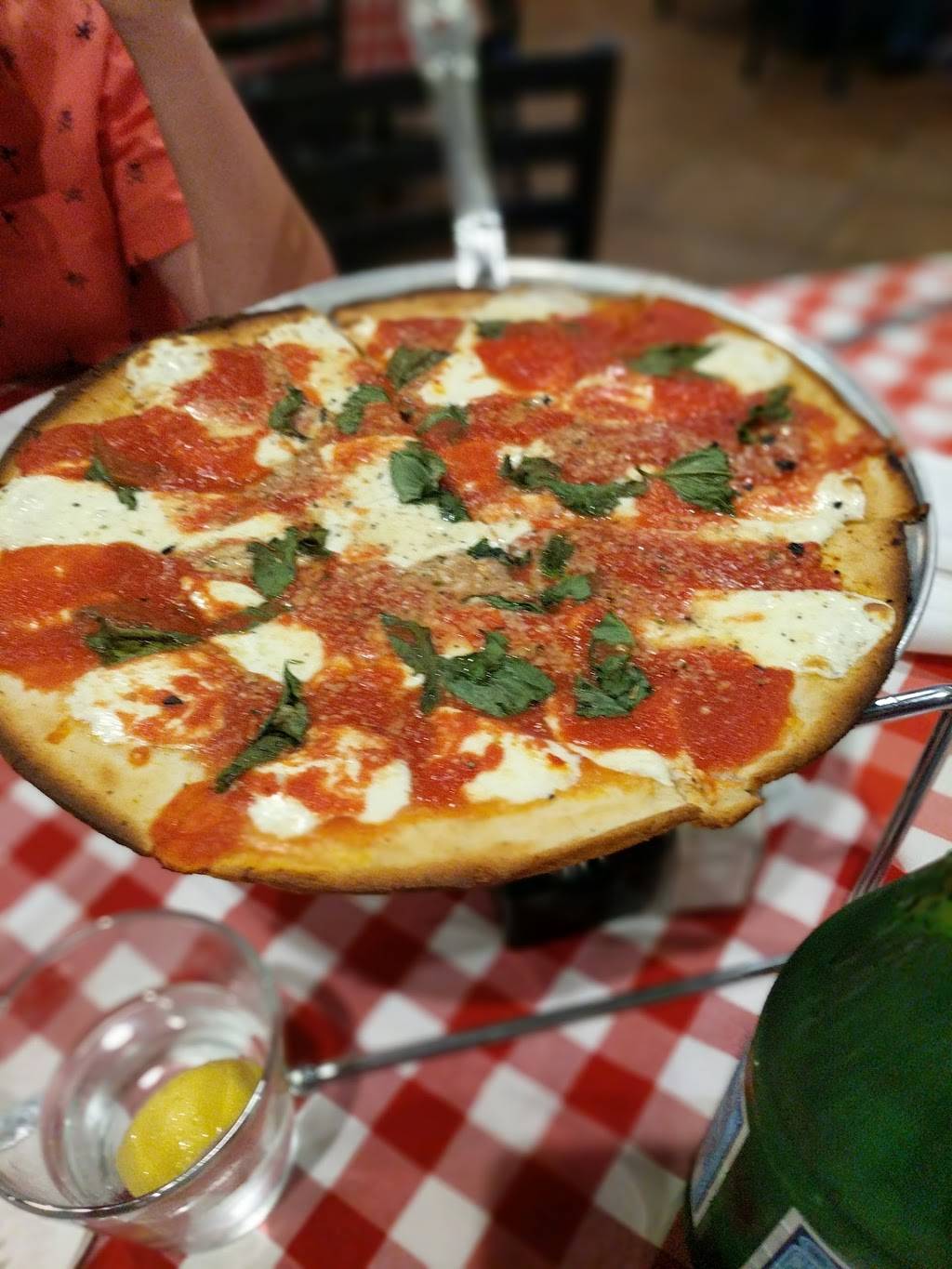 Grimaldis Pizzeria | restaurant | 22810 US-281 #105, San Antonio, TX 78258, USA | 2104819236 OR +1 210-481-9236