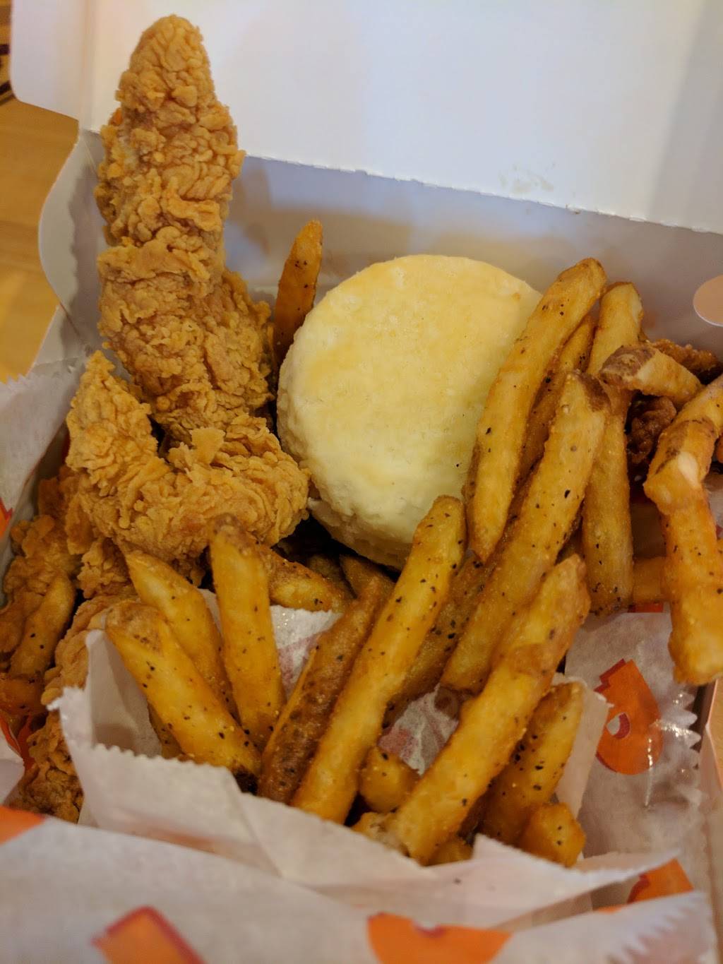 Popeyes Louisiana Kitchen | restaurant | 1857 US-1, Rahway, NJ 07065, USA | 7329432377 OR +1 732-943-2377